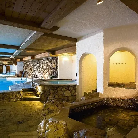 Appartement In With A Shared Pool